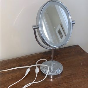 light up makeup mirror